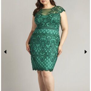 Tadashi Shoji Miranda Sequin Embroidered Dress - PLUS SIZE 18Q